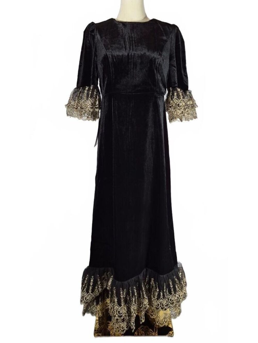NWT Pomander Place Tuckernuck Velvet Gold Lace Maxi Dress S